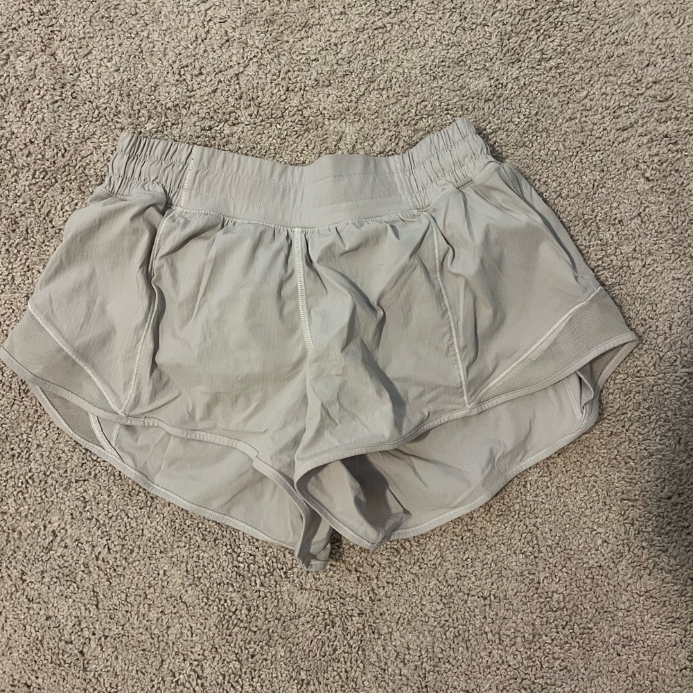 lulu lemon hotty hot shorts